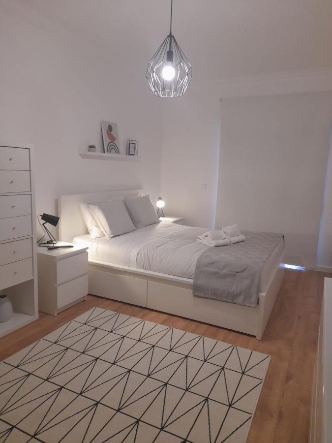 Amalia Rodrigues -Apartamento Com 3 Quartos Em Pleno Coracao De Ílhavo エクステリア 写真